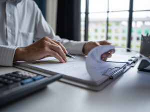 Jak przygotować firmę do kontroli podatkowej, żeby uniknąć najczęstszych błędów?